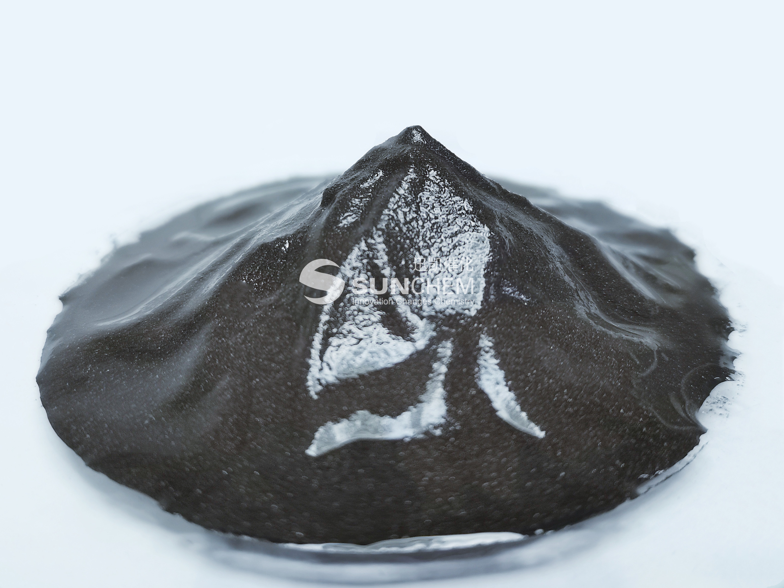 腈加氢制伯胺专用雷尼钴催化剂——兼具高选择性和低消耗